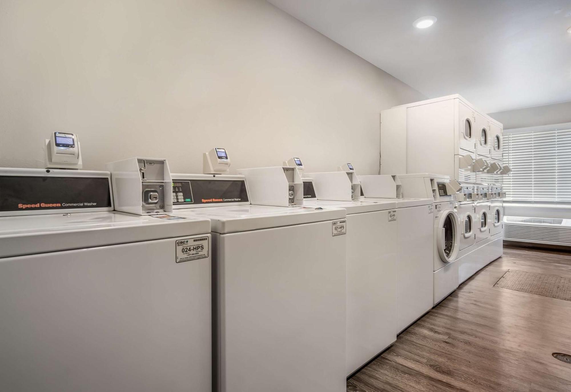 Extended Stay America Select Suites - Fort Myers Bagian luar foto