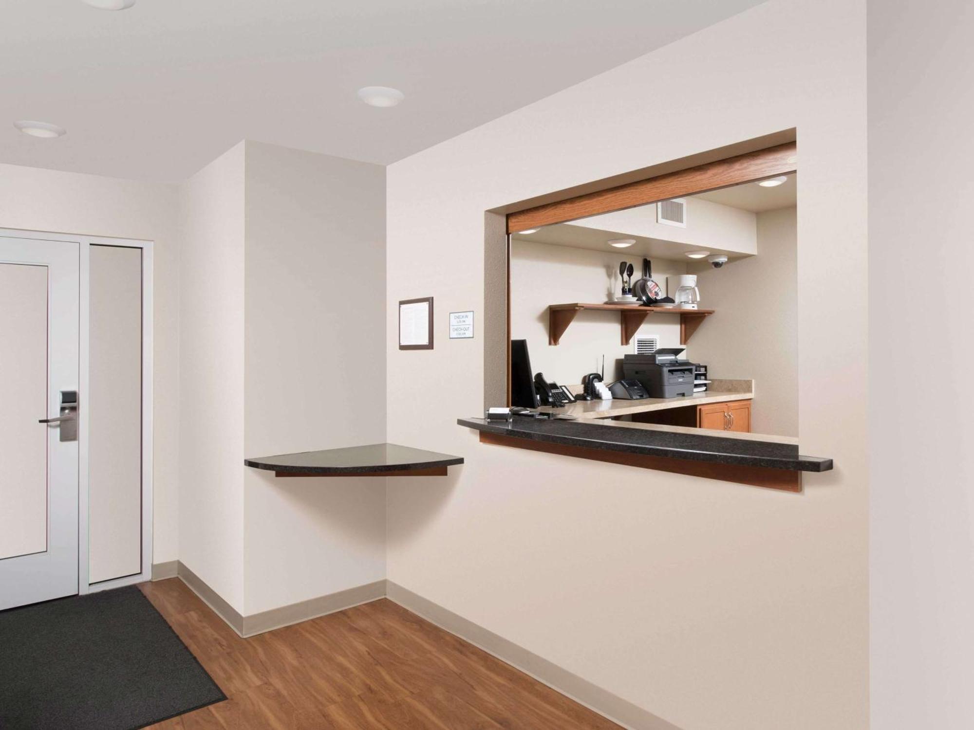 Extended Stay America Select Suites - Fort Myers Bagian luar foto