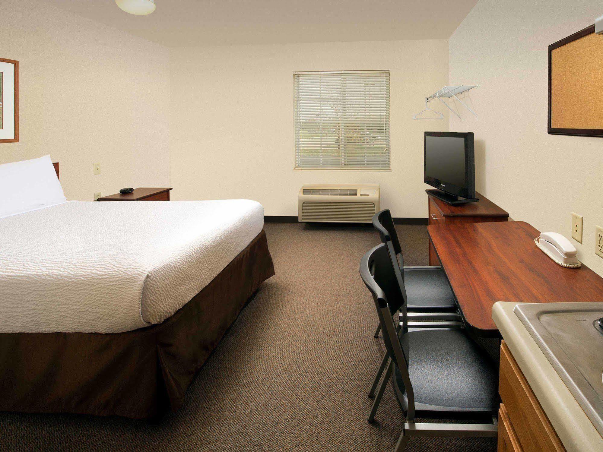Extended Stay America Select Suites - Fort Myers Bagian luar foto